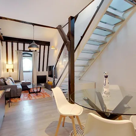 8th Super - Haussmann Apartment