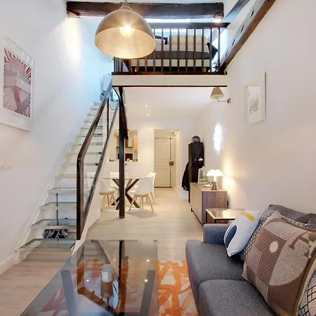 8th Super - Haussmann Apartment *