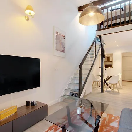 8th Super - Haussmann Apartment Paris