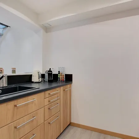 8th Super - Haussmann Párizs